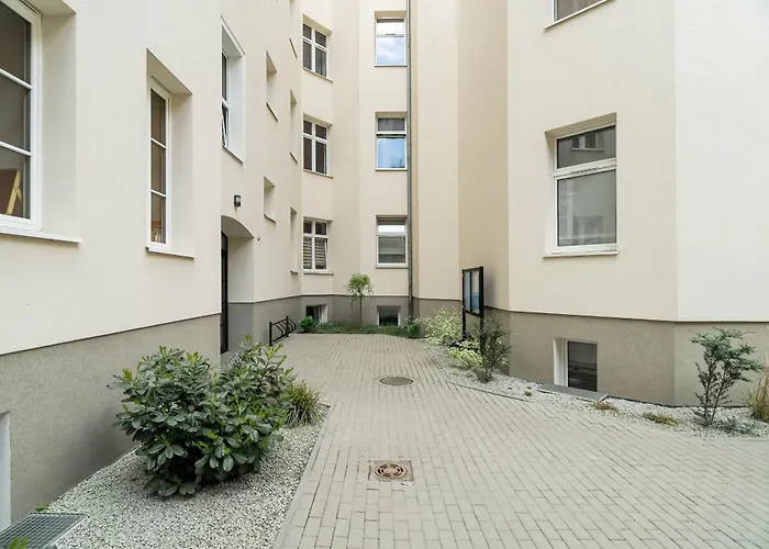 Charming And Modern With Mezzanine In Center By Renters Apartamento Poznan